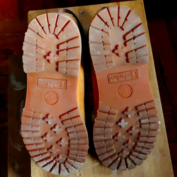 Women's Premium Timberland 6" Leather Waterproof Boot Size 7 - Picture 6 of 7